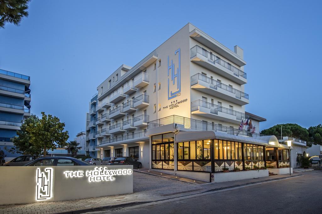 Hotel Hollywood***S ليدو دي يسولو المظهر الخارجي الصورة
