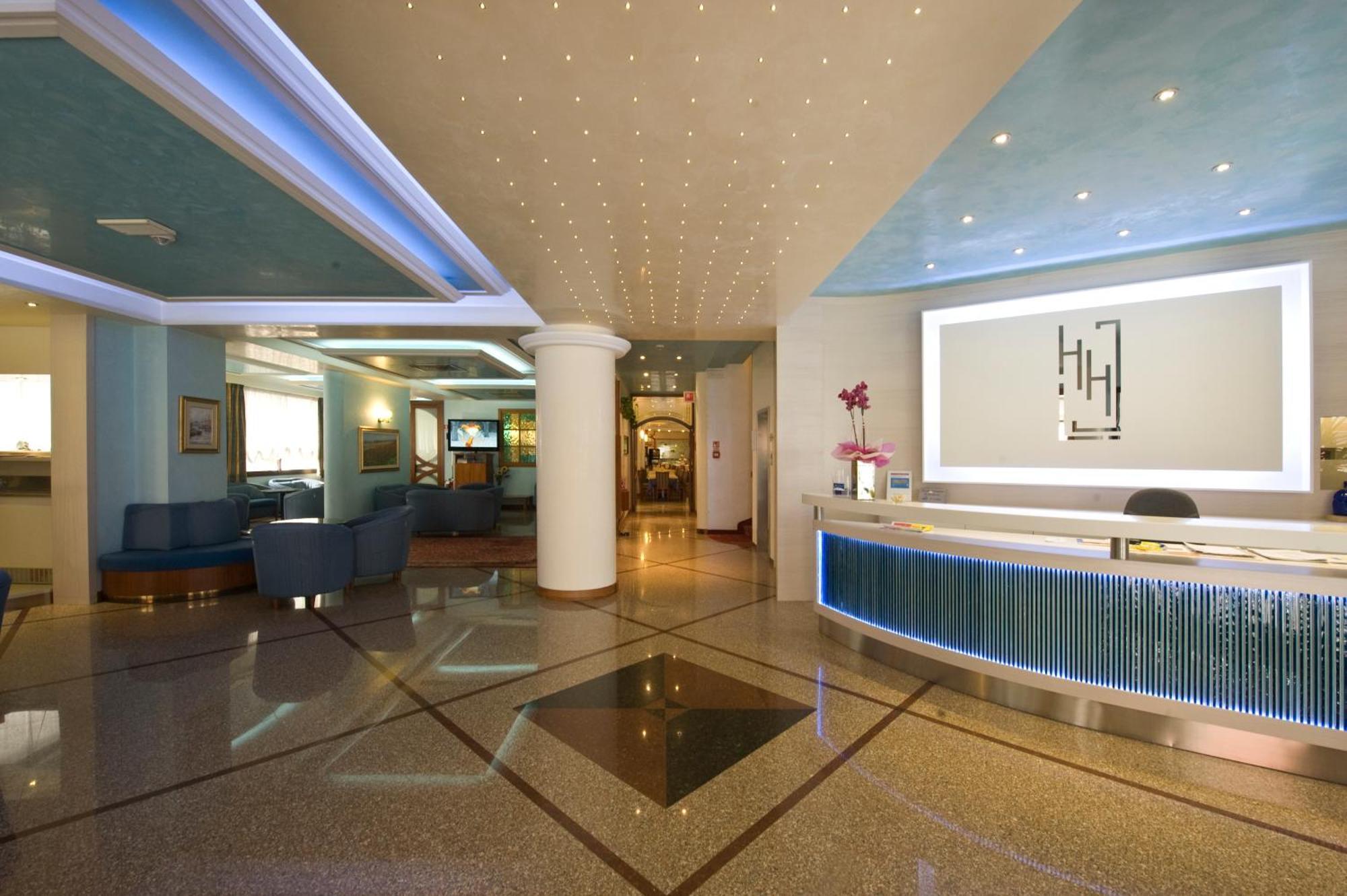 Hotel Hollywood***S ليدو دي يسولو المظهر الخارجي الصورة